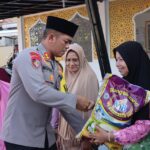 Polres Aceh Selatan Salurkan Zakat Fitrah ke Masyarakat yang Berhak Menerima