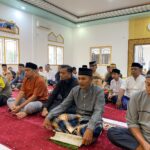 Bersama Warga Masyarakat, Kapolres Aceh Selatan Laksanakan Sholat Idul Fitri di Masjid Babuttaqwa