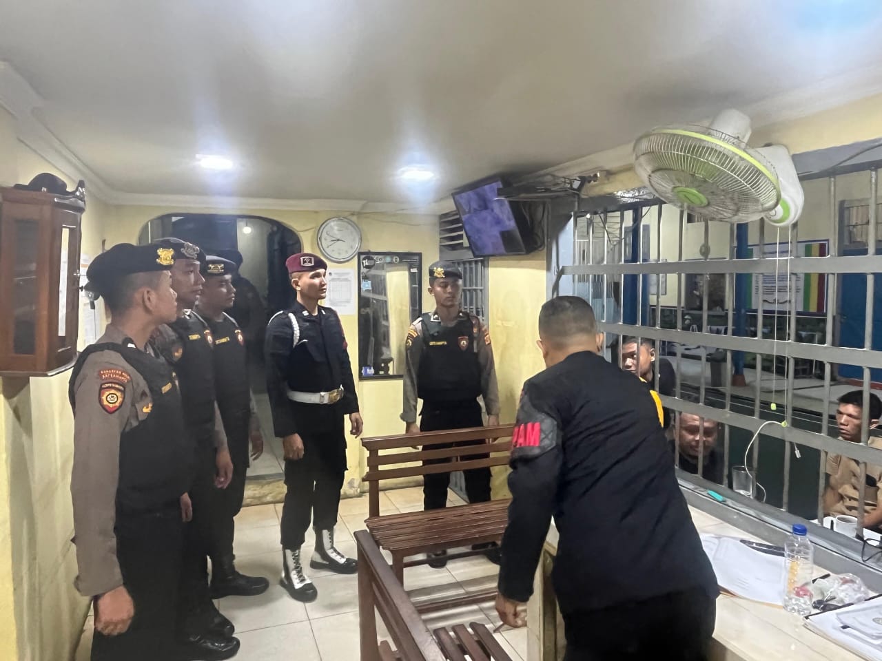 KRYD Sat Samapta Polres Aceh Selatan Perkuat Patroli Dialogis Malam Hari