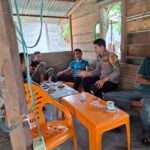 Sambangi Warga, Bhabinkamtibmas Ajak Jaga Kamtibmas yang Kondusif