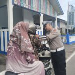 Sat Lantas Polres Aceh Selatan Berikan Himbauan Kamseltibcarlantas kepada Pengendara