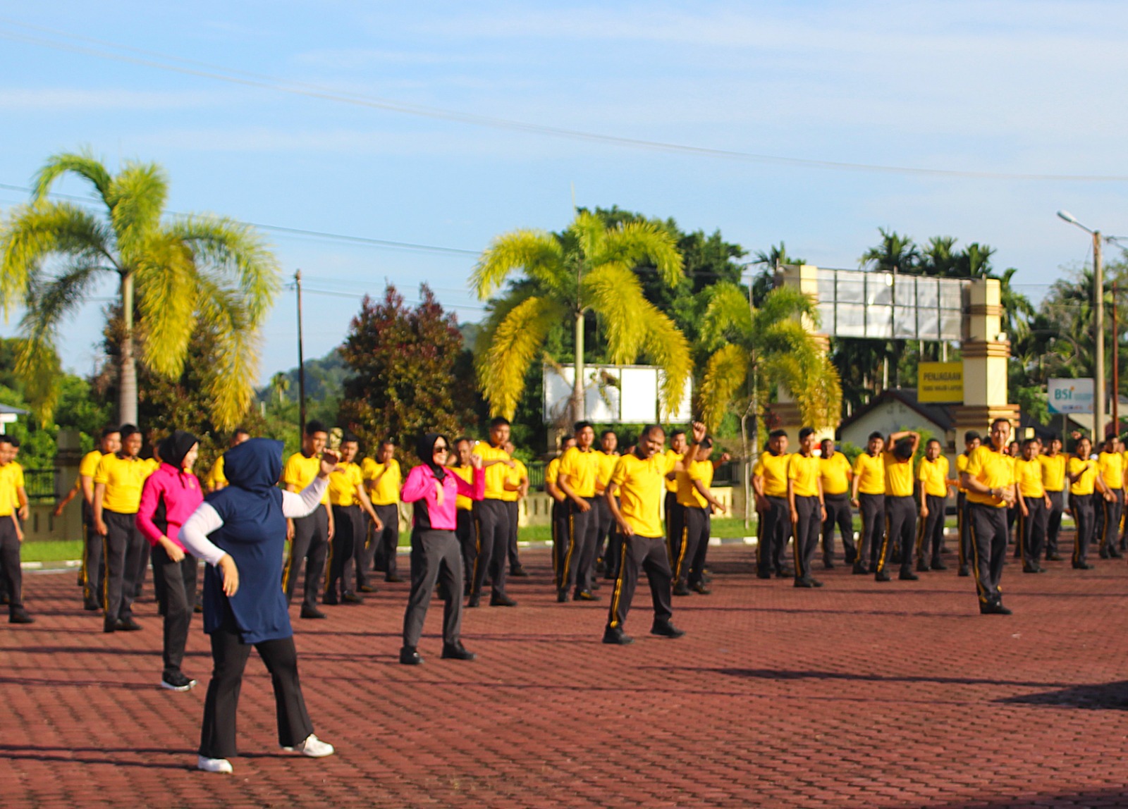 Polres Aceh Jaya Gelar Senam Bersama Bhayangkari Untuk Jaga Kesehatan dan Pererat Kebersamaan