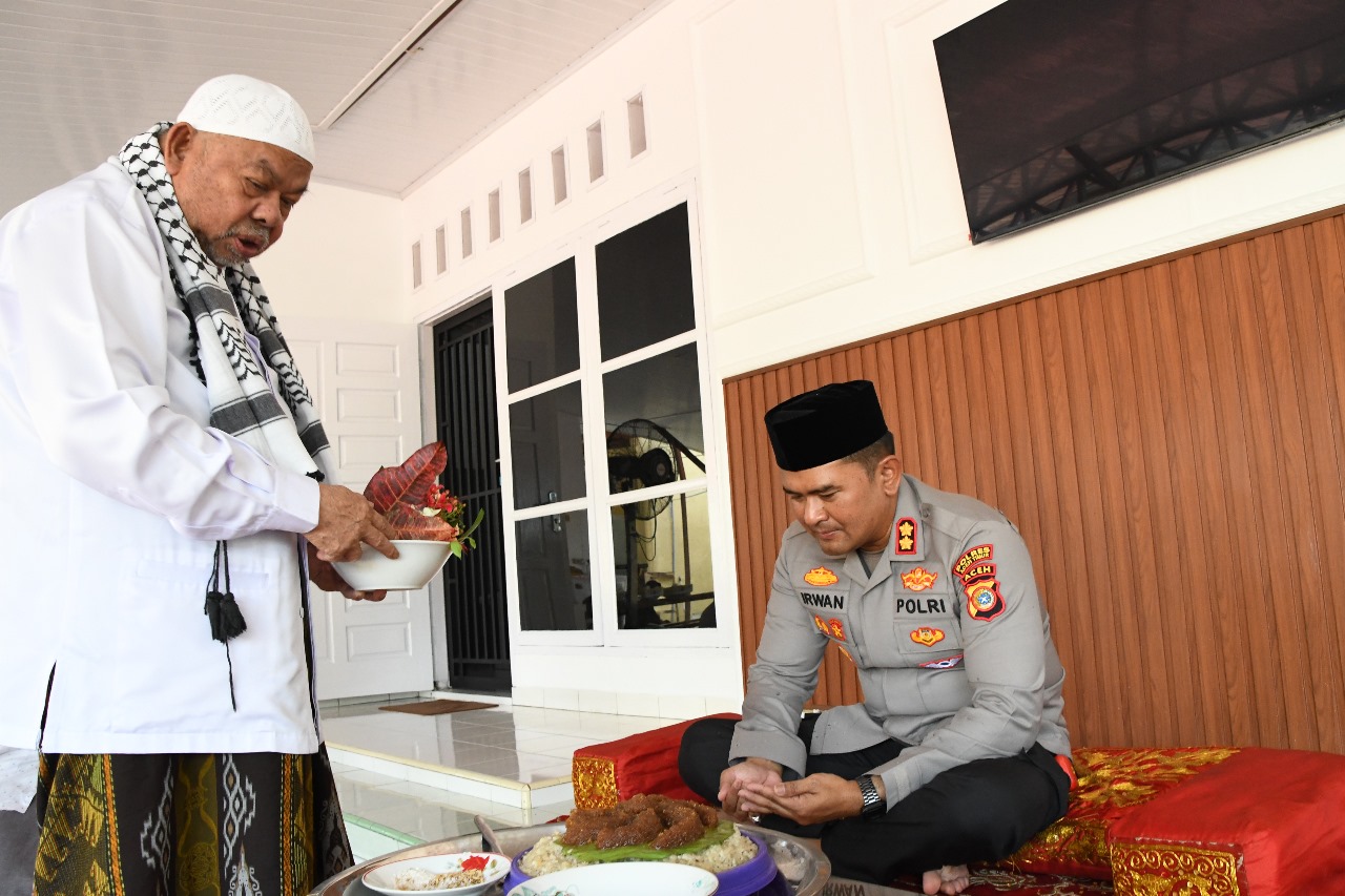 Tempati Rumah Dinas, Kapolres Aceh Timur Dipeusijuk Abu Paya Pasi dan Santuni Puluhan Anak Yatim