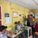 Perangi Narkoba, Polsek Tapaktuan Tempel Stiker Imbauan Stop Narkoba