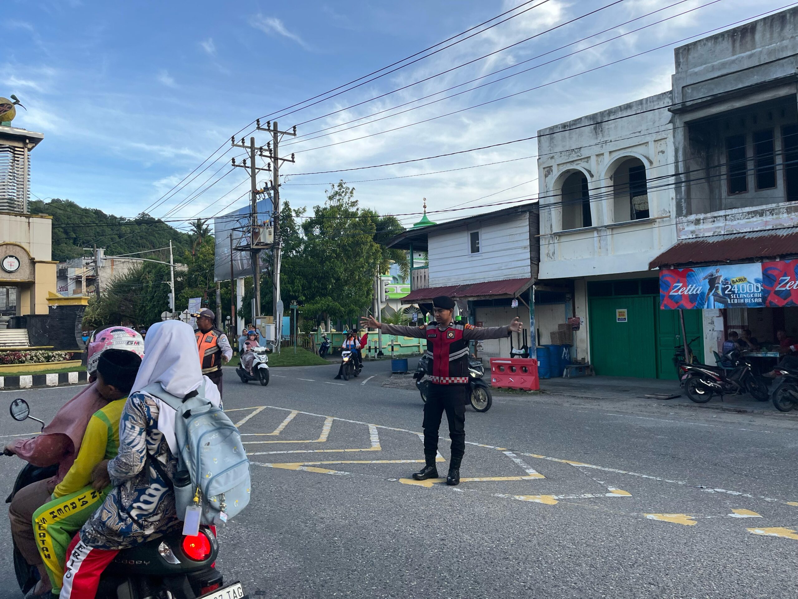 Cegah Kemacetan dan Laka Lantas, Sat Samapta Polres Aceh Selatan Giatkan Strong Point Pagi