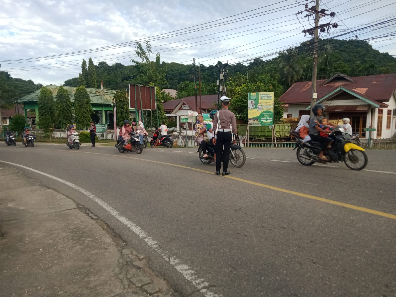Sat Lantas Polres Aceh Selatan Gelar Gatur Pagi, Jaga Kelancaran Lalin di Jam Sibuk