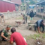 ‎Satgas TMMD Kodim Aceh Selatan Bersama Warga Gotong Royong Bersihkan Masjid
