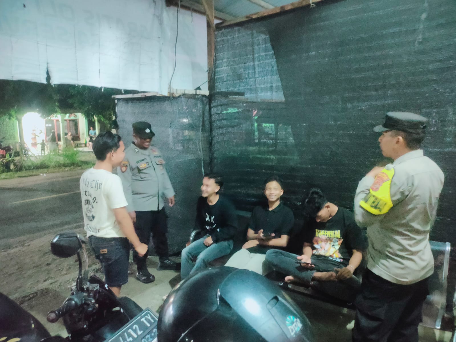 Polsek Samadua Intensifkan Patroli Malam, Cegah Kejahatan dan Sosialisasi Bahaya Narkoba