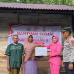 Peduli dan Berbagi, Polsek Sawang Salurkan Bansos Kepada Masyarakat Sambut HUT Bhayangkara ke-79