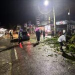 Polantas Hadir: Satlantas Polres Aceh Selatan Sigap Amankan Jalan Akibat Pohon Tumbang di Meukek