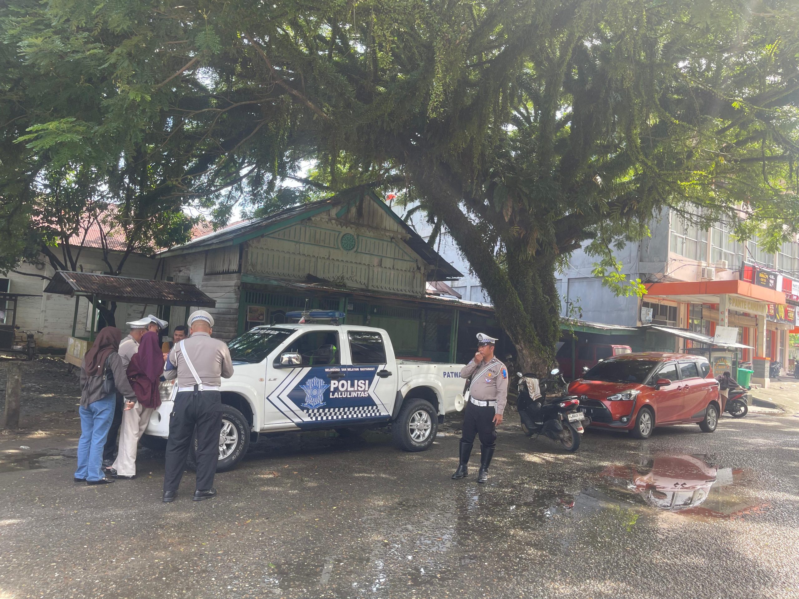 Hari Ketiga Operasi Patuh Seulawah, Satlantas Terus Edukasi dan Tindak Pelanggar di KTL