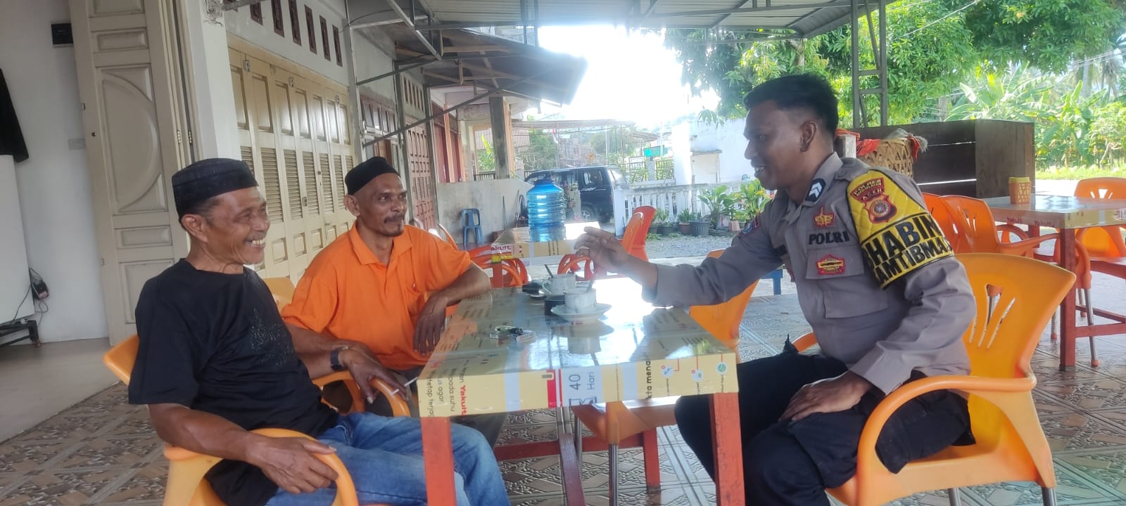 Ngopi Bareng, Polsek Meukek Jalin Kedekatan dan Dengarkan Aspirasi Masyarakat