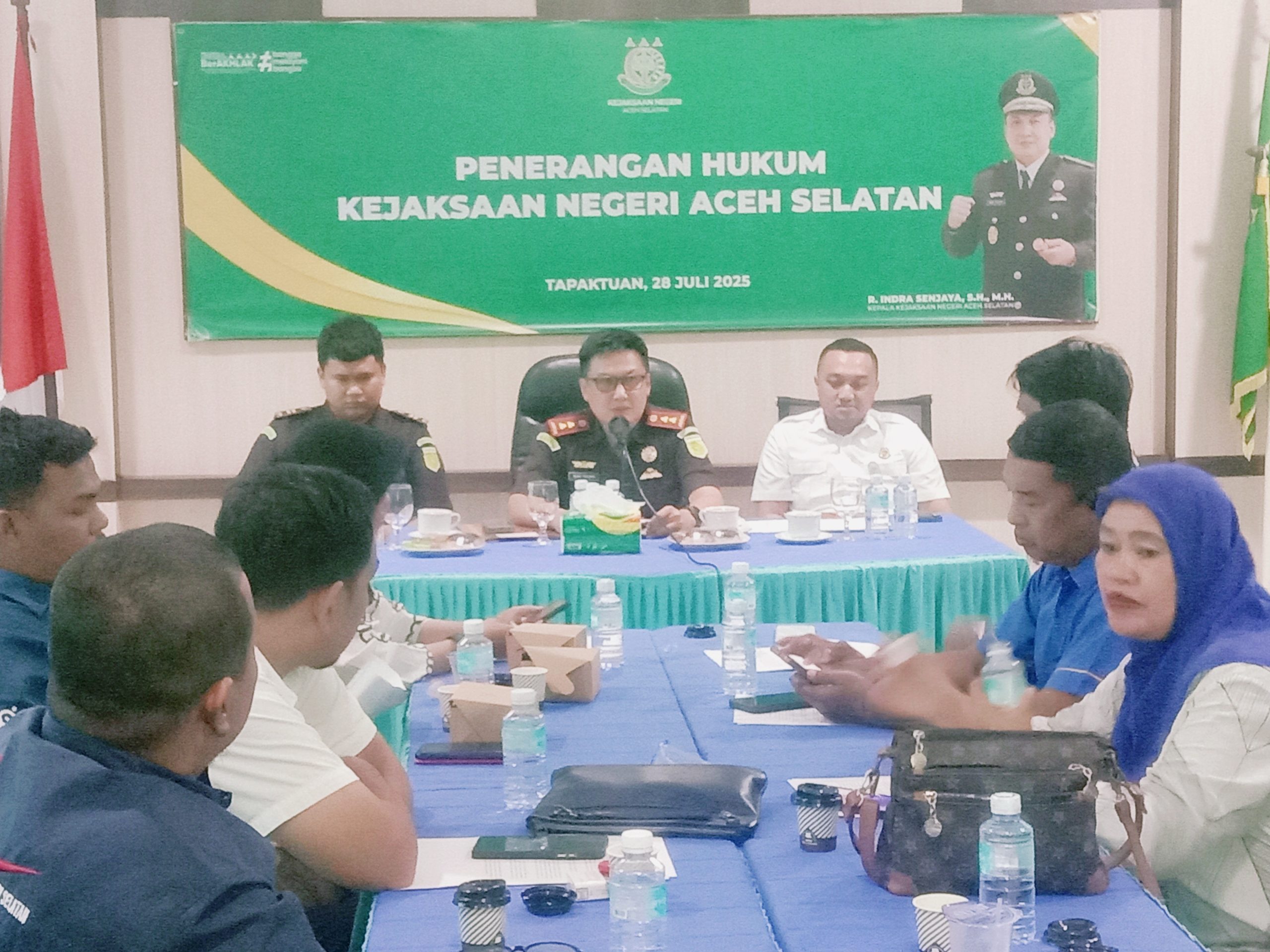 Bidang Intelijen Kejaksaan Negeri Aceh Selatan Gelar Penerangan Hukum Perihal ”Komitmen Kejaksaan dalam melindungi Kebebasan Pers”