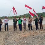 RAPI Nagan Raya Kibarkan Merah Putih di Pinggir Sungai Krueng Nagan Menyambut HUT RI Ke 80
