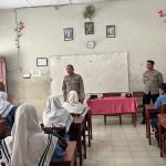 Sat Binmas Polres Aceh Selatan Laksanakan Program Saweu Sikula ke SMP Tapaktuan