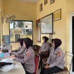 Hari Jumat, Polwan Polres Aceh Tamiang Ambil Alih Penjagaan Mako