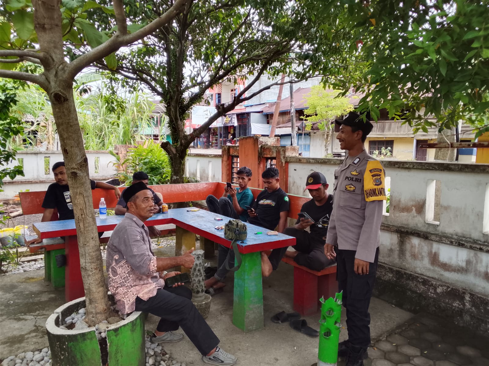 Polsek Meukek Sambangi Masyarakat, Perkuat Sinergitas dan Ciptakan Kamtibmas Kondusif