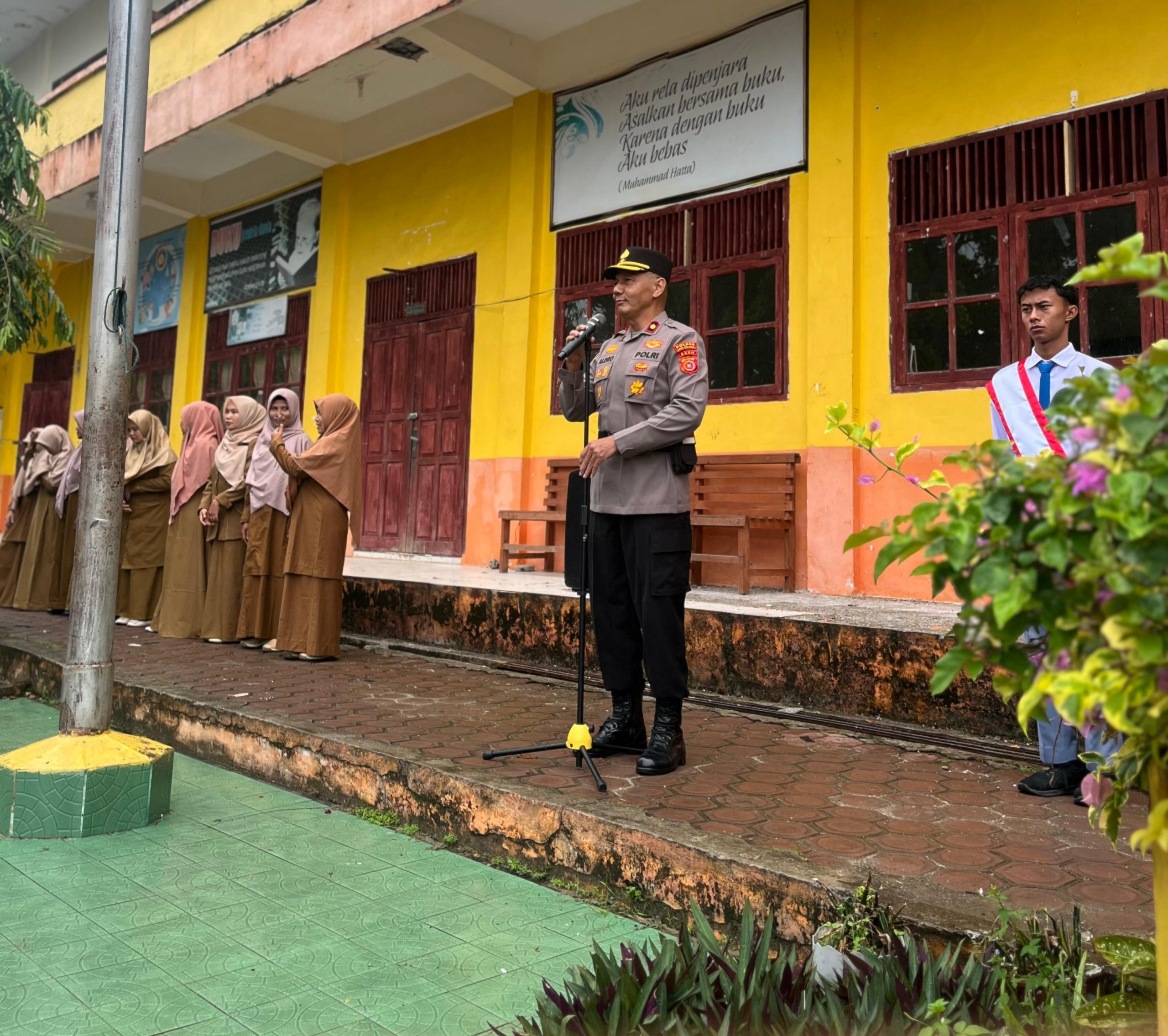 Polisi Saweu Sikula, Wakapolres Aceh Selatan Edukasi Generasi Muda tentang Kamtibmas