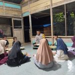 Bhabinkamtibmas Polsek Trumon Timur Ajak Anak-anak Cinta Al-Qur’an Lewat Program Polisi Mengajar
