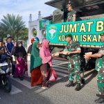 Jumat Berkah, Kodam Iskandar Muda Bagikan 357 Paket Makanan Gratis untuk Warga