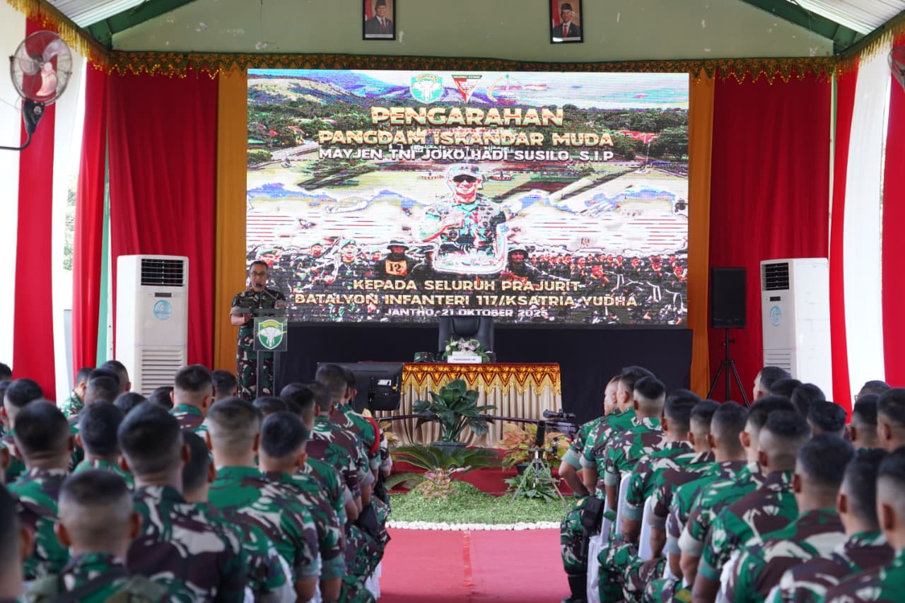 Kunjungi Yonif 117 /KY, Mayjen Joko Hadi Susilo : Tugas adalah Kehormatan