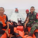 ‎Tim Gabungan TNI–Polri dan BPBD Aceh Selatan Berhasil Evakuasi Dua Nelayan yang Terombang-Ambing di Laut