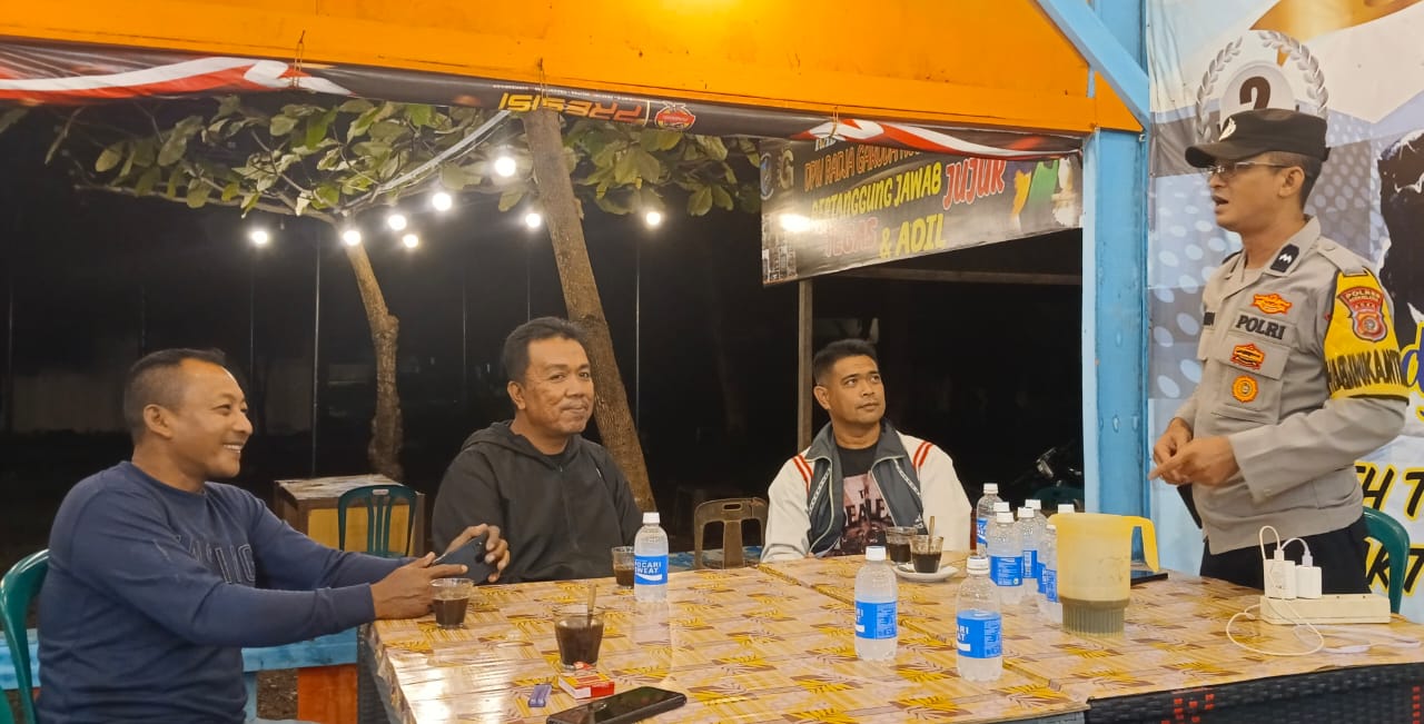 Wujudkan Malam yang Aman, Polsek Tapaktuan Turun Langsung ke Tengah Masyarakat