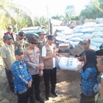 Polres Aceh Selatan Bersama Forkopimda Salurkan Bantuan untuk Warga Terdampak Banjir di Kecamatan Trumon