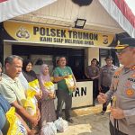 Kapolres Aceh Selatan Berikan Bantuan Sembako untuk Warga Terdampak Banjir di Desa Ladang Rimba Trumon