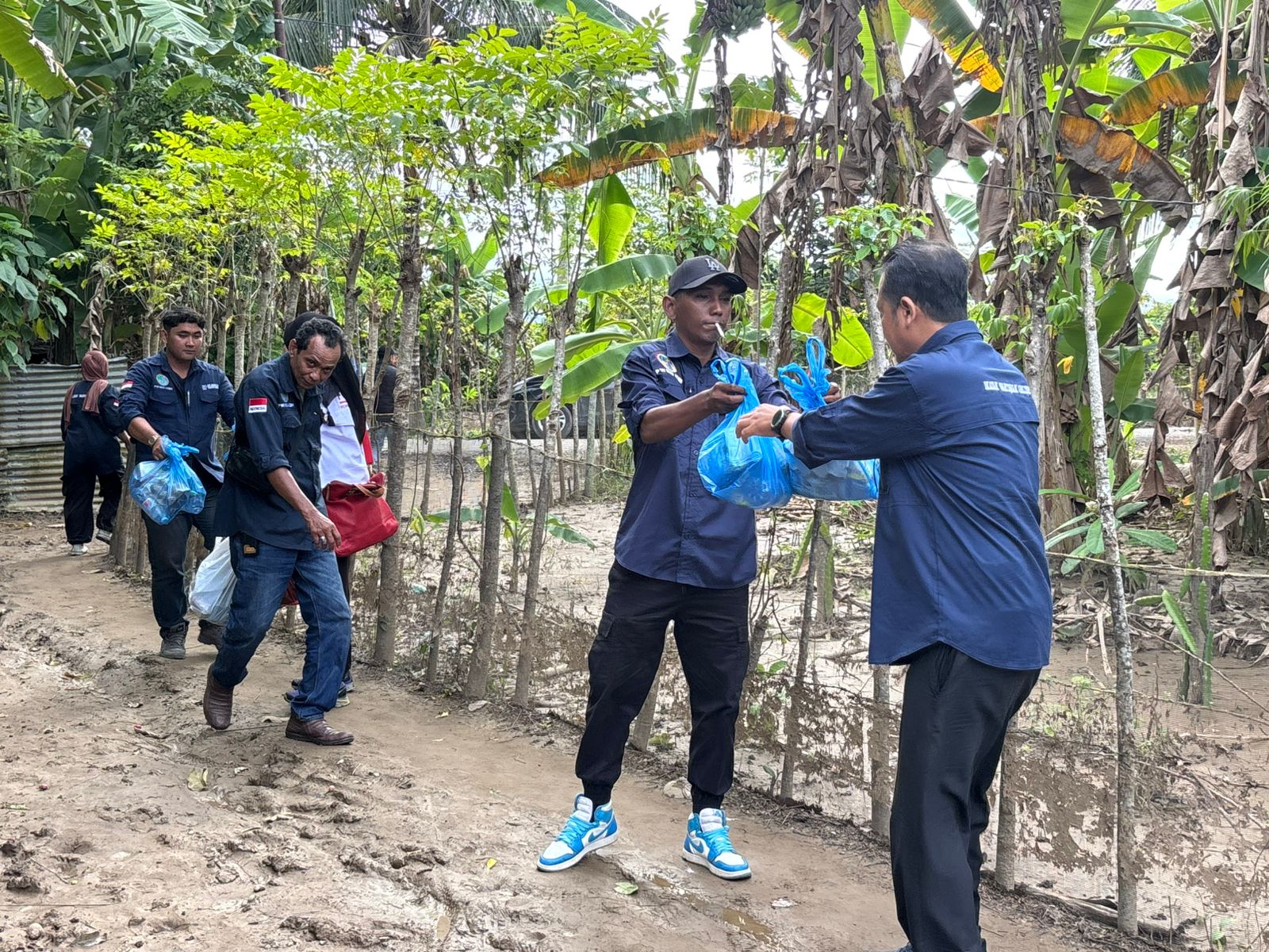 PW IWO Aceh Salurkan Bantuan Donasi Kemanusian ke Kabupaten Pidie Jaya