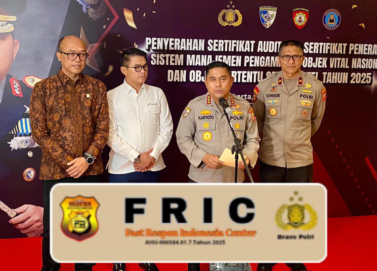 Polri Serahkan Sertifikat Audit Sistem Pengamanan Objek Vital Nasional Tahun 2025
