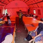 Satgas Gulbencal Kodam IM Bangun Fasilitas tidur ( Para – Para) di tenda pengungsian Bener Meriah