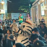 Polda Jabar Hadirkan Maskot Lantas, Ciptakan Suasana Humanis dan Menghibur di Malam Pergantian Tahun Baru