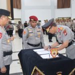 Kapolda Kalteng Pimpin Sertijab Wakapolda, Brigjen Pol Yosi Muhamartha Resmi Gantikan Irjen Pol Rakhmad Setyadi