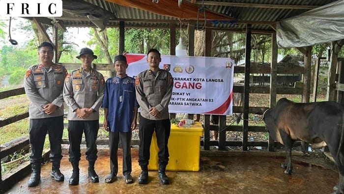 Mahasiswa STIK Salurkan 70 Ekor Sapi, Tradisional Meugang bagi warga Aceh terdampak Bencana