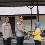 Sambut Ramadhan, Kapolres Aceh Selatan Bagikan Ratusan Paket Daging Meugang Perkuat Kepedulian dan Kebersamaan