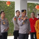 Jogo Jawa Timur : Kapolda Jatim Tinjau Perayaan Imlek di Vihara Buddayana Surabaya