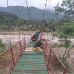 TNI Percepat Penyelesaian Jembatan Gantung Penghubung Antar Desa di Aceh Tenggara