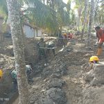 Babinsa Ketambe dan Warga Gotong Royong Bersihkan Parit di Desa Lueser Aceh Tenggara