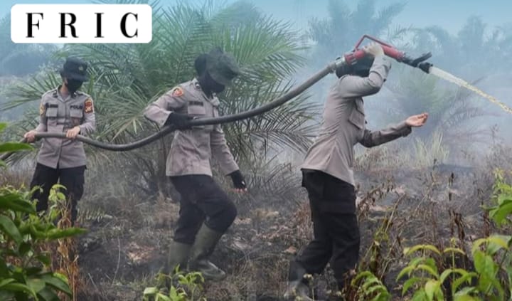 Penanganan Kebakaran Hutan dan Lahan (KARHUTLA) di Provinsi Riau