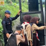 ‎Bus Sekolah Gratis Batalyon D Pelopor, Langkah Nyata Sat Brimob Polda Jabar Dukung Pendidikan