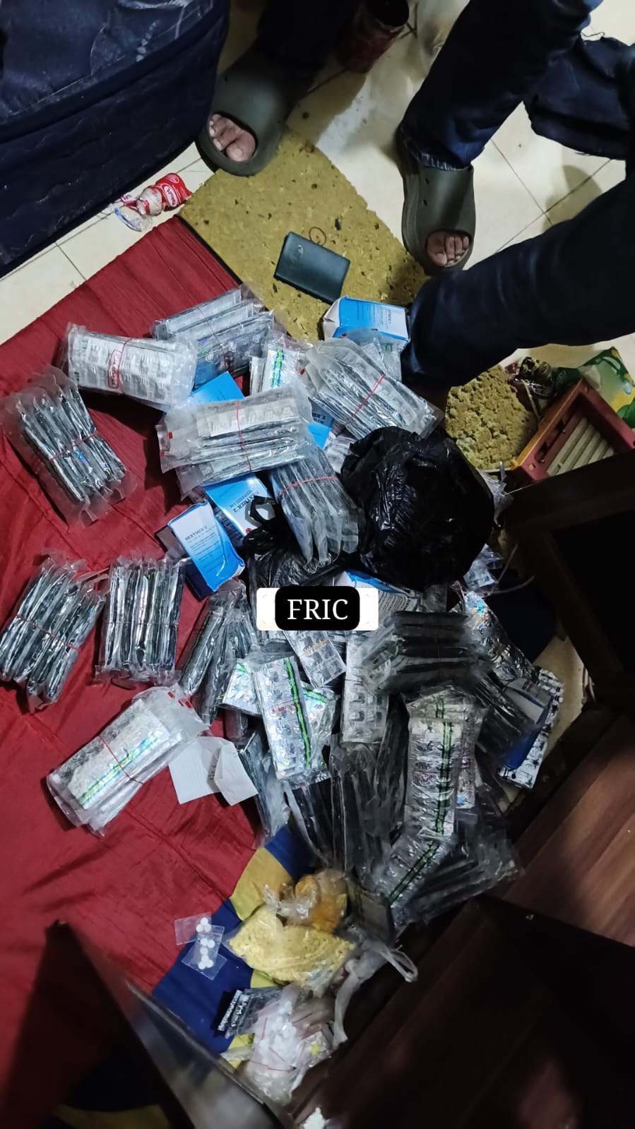 Polres Jaksel Bongkar Praktik Jual Beli Obat Keras, 3 Pelaku Transaksi di Warung Kelontong