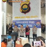 Polda Jambi Gelar Konferensi Pers, DPO Narkotika Berhasil Ditangkap di Tanjab Barat