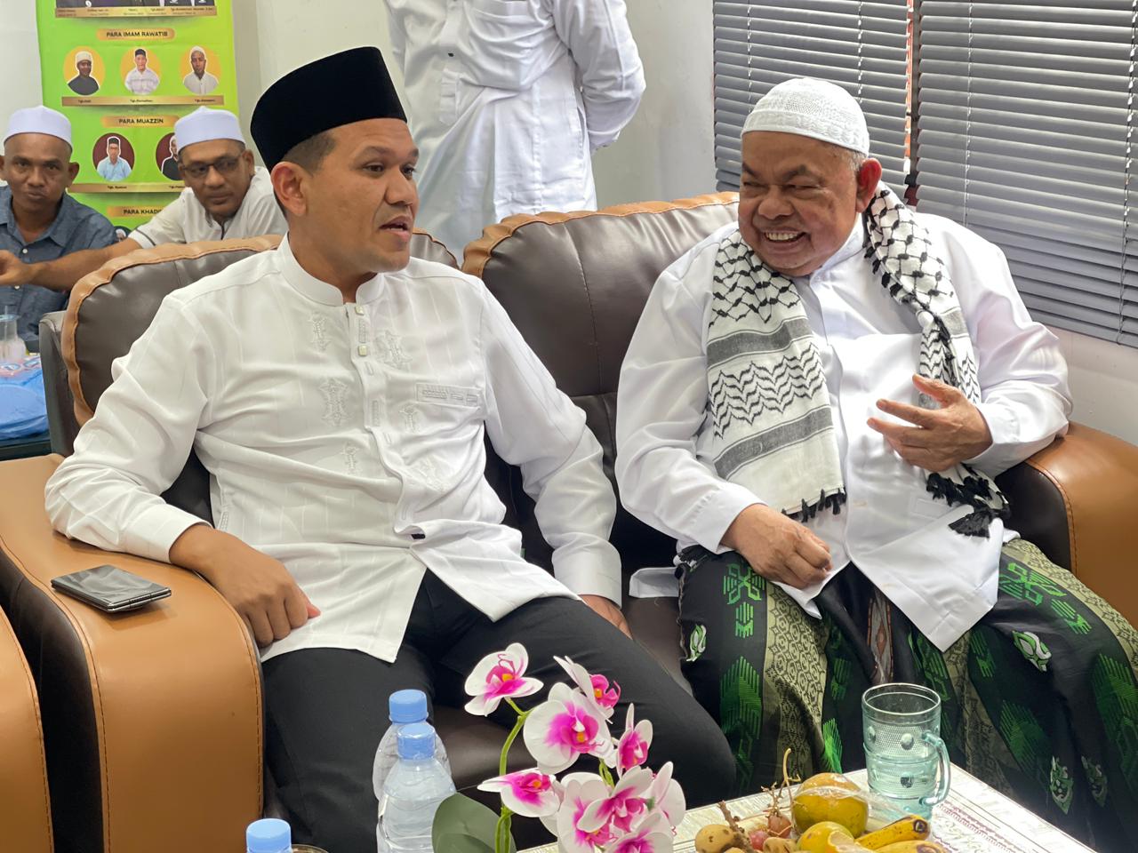 Fadhlullah Temui Abu Paya Pasi di Bireuen, Bahas Peran Ulama dalam Pembangunan Aceh
